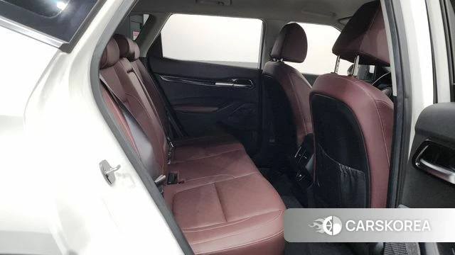 Kia Seltos 2022 Белый из Кореи, фото 2