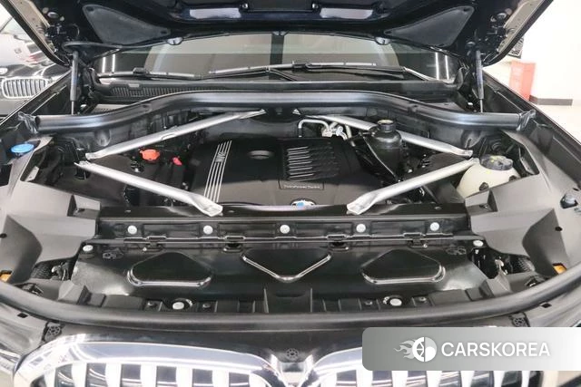 BMW X7 2022 Черный из Китая, фото 2