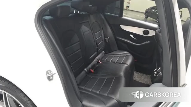 Mercedes-Benz C-Class W205 2021 Белый из Кореи, фото 2