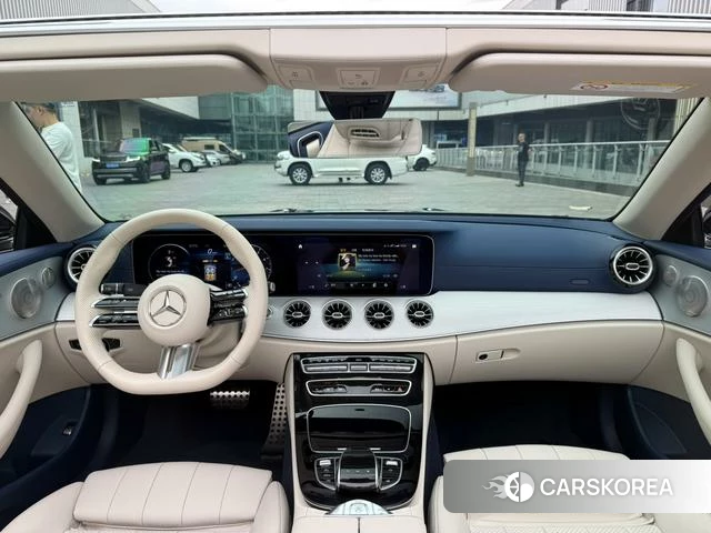 Mercedes-Benz E-class (imported) 2023 Зеленый из Китая, фото 2
