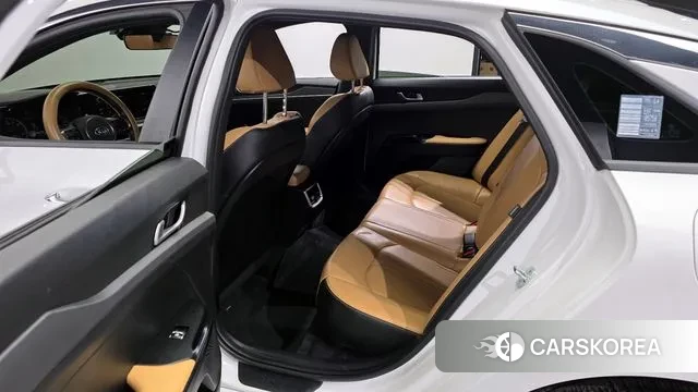 Kia K5 3rd generation 2021 Белый из Кореи, фото 2