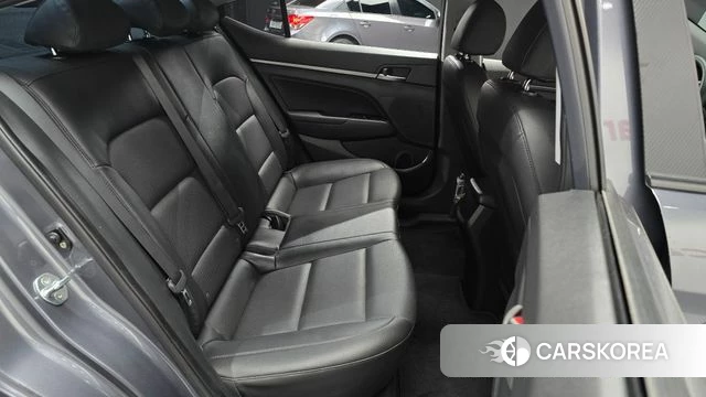Hyundai Avante AD 2018 Серый из Кореи, фото 2