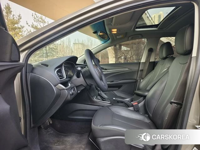 Buick Yinglang 2020 Коричневый из Китая, фото 2