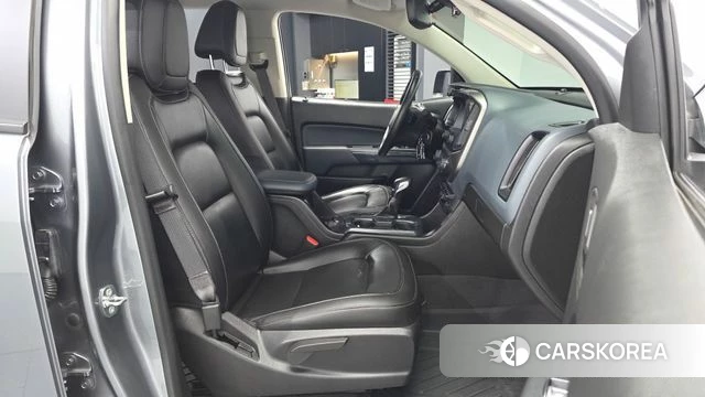 Chevrolet (GM Daewoo) Real New Colorado 2022 Серый из Кореи, фото 2