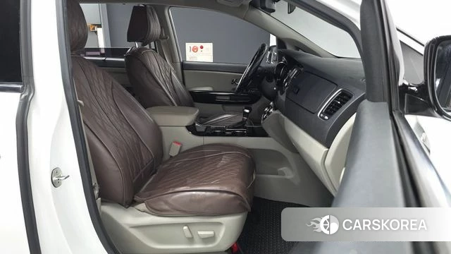 Kia The New Carnival 2019 Белый из Кореи, фото 2
