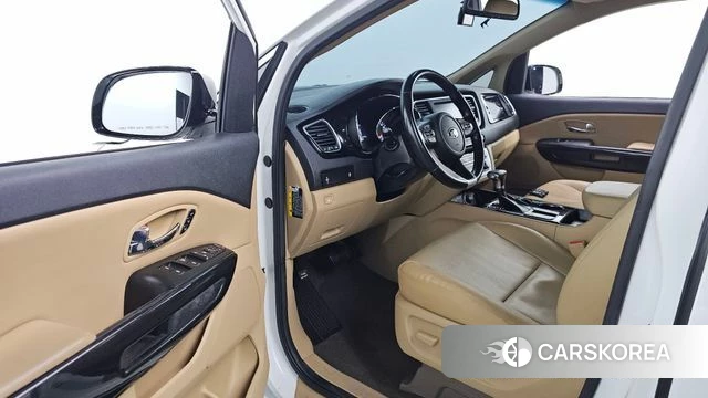 Kia The New Carnival 2018 Белый из Кореи, фото 2