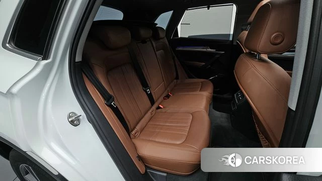 Audi Q5 (FY) 2022 Белый из Кореи, фото 2