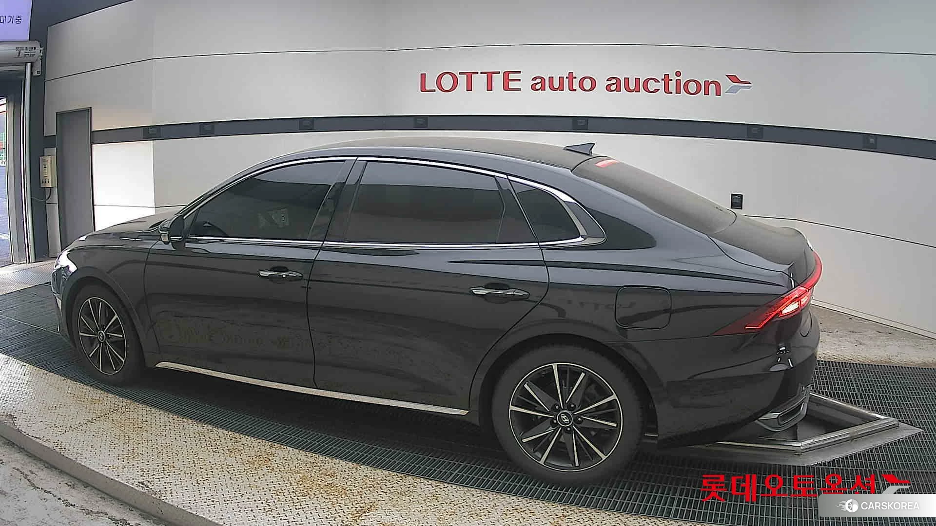 Hyundai Grandeur 2022 Midnight Black Pearl из Кореи, фото 2