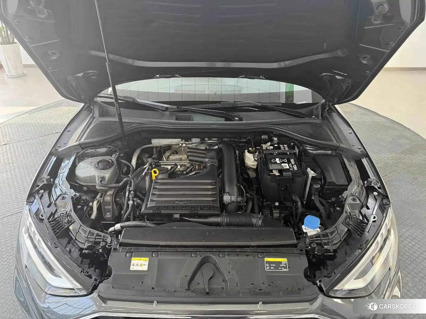 Audi A3 2024 Silver/gray из Китая, фото 2