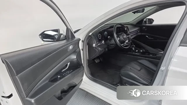 Hyundai Avante (CN7) 2020 Серебряный из Кореи, фото 2