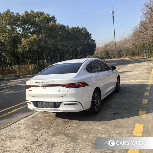BYD Qin PLUS EV 2025 Белый из Китая, фото 2