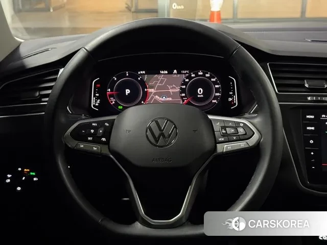 Volkswagen Tiguan second Generation 2024 Серый из Кореи, фото 2