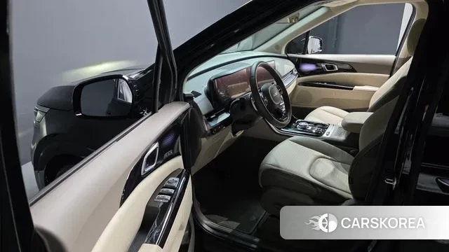 Kia Carnival 4th generation 2023 Черный из Кореи, фото 2