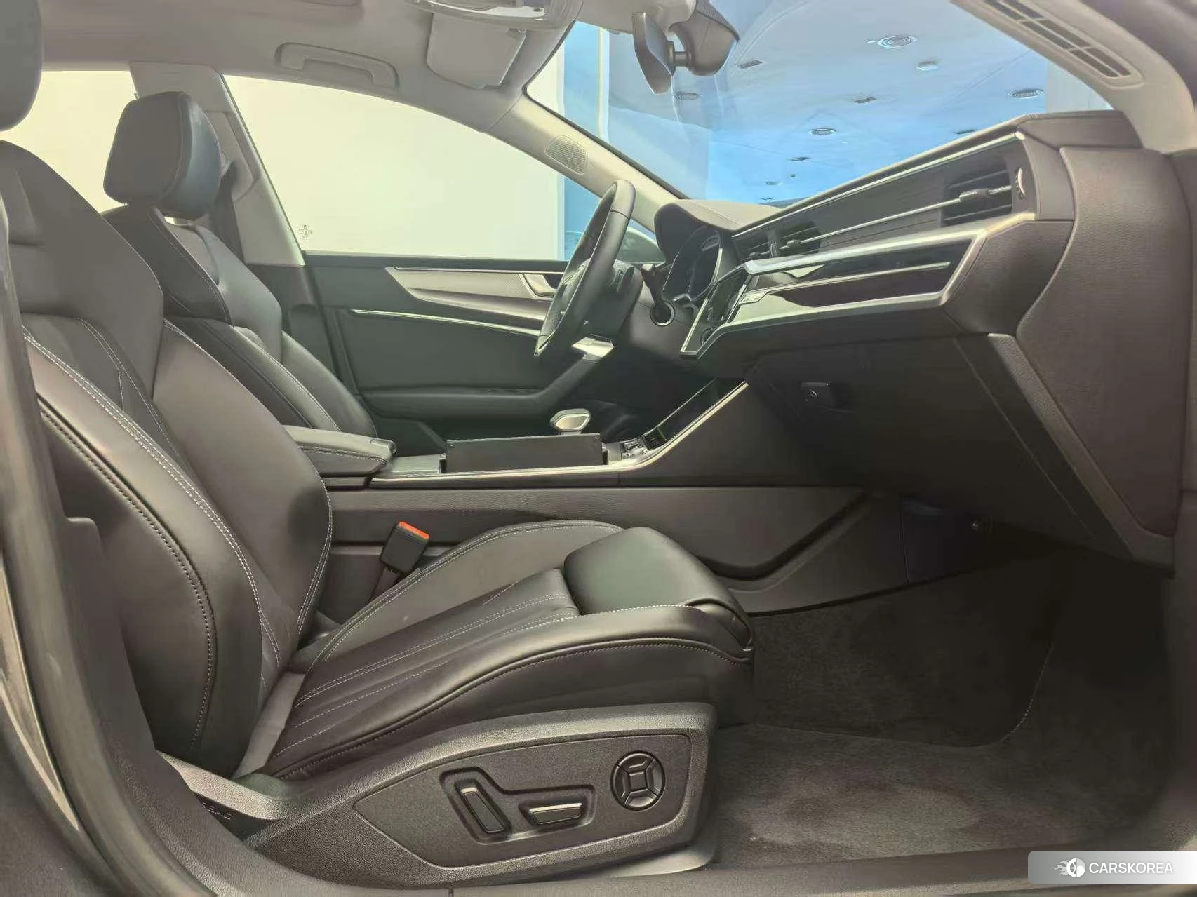 Audi A7 2023 Темно-серый из Китая, фото 2