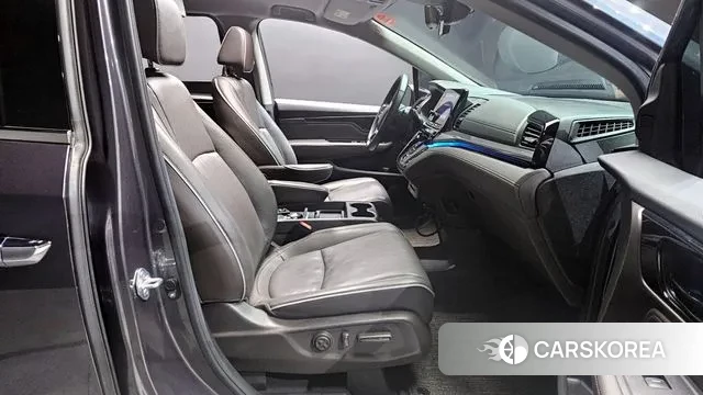 Honda Odyssey 2022 Серый из Кореи, фото 2