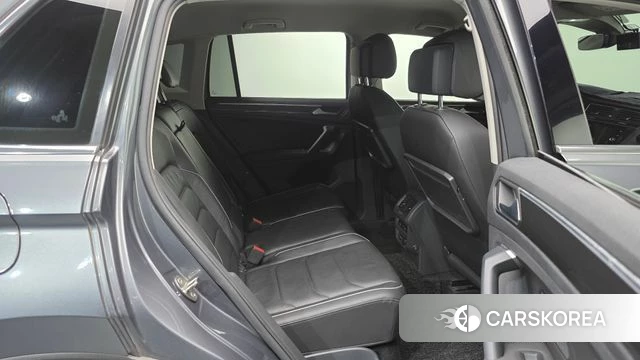 Volkswagen Tiguan second Generation 2020 Серый из Кореи, фото 2