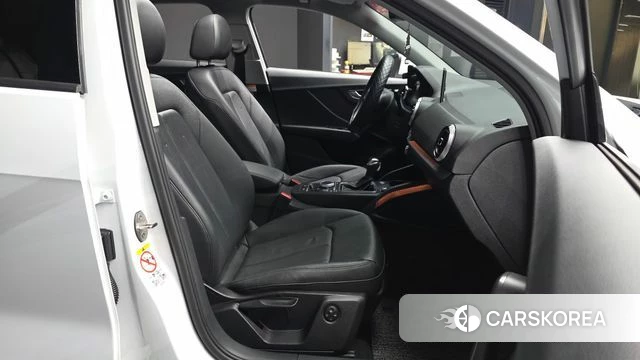 Audi Q2 2023 Белый из Кореи, фото 2