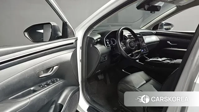 Hyundai Tucson (NX4) 2023 Белый из Кореи, фото 2