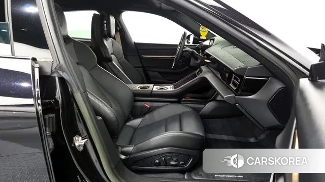 Porsche Taycan 2023 Черный из Кореи, фото 2