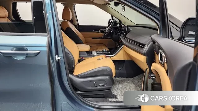 Kia Carnival 4th generation 2023 Небесно-голубой из Кореи, фото 2