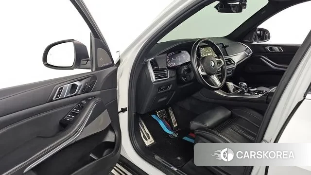 BMW X5 (G05) 2022 Белый из Кореи, фото 2