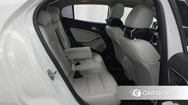 Mercedes-Benz GLA-Class X156 2019 Белый из Кореи, фото 2