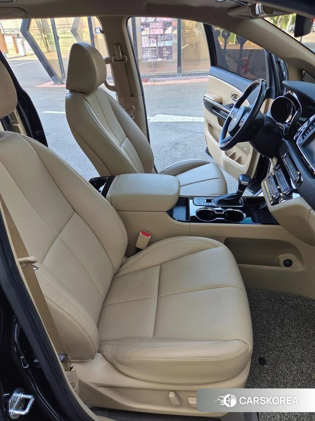 Kia The New Carnival 2020 Черный из Кореи, фото 2