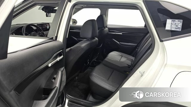 Kia Seltos 2022 Белый из Кореи, фото 2