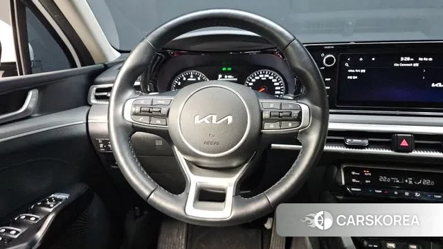 Kia K5 3rd generation 2023 Белый из Кореи, фото 2