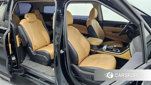 Kia Carnival 4th generation 2023 Черный из Кореи, фото 2