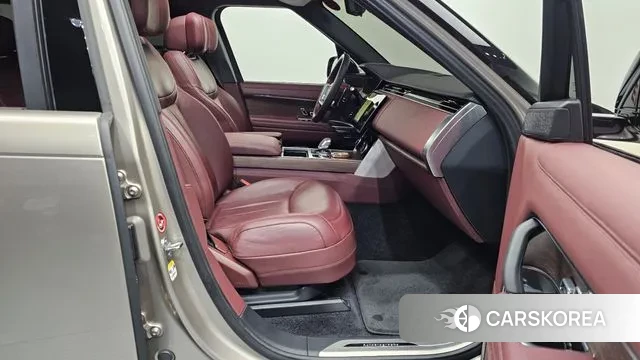 Land Rover Range Rover 5th Generation 2023 Песочный из Кореи, фото 2