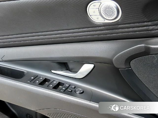 Hyundai The New Avante (CN7) 2023 Белый из Кореи, фото 2