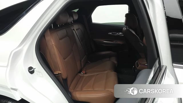 Genesis GV70 2022 Белый из Кореи, фото 2