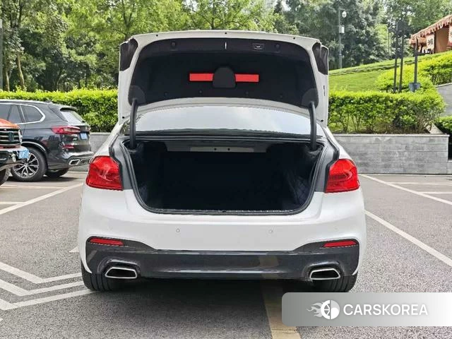 BMW 5 series 2019 Белый из Китая, фото 2
