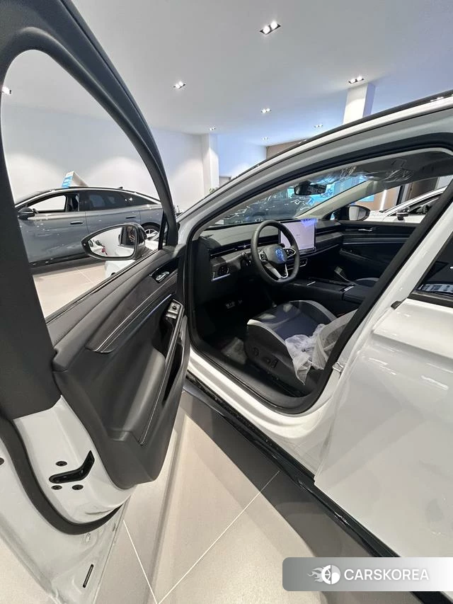 Volkswagen ID.7 VIZZION 2025 Белый из Китая, фото 2