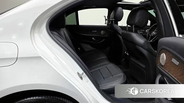 Mercedes-Benz E-Class W213 2021 Белый из Кореи, фото 2