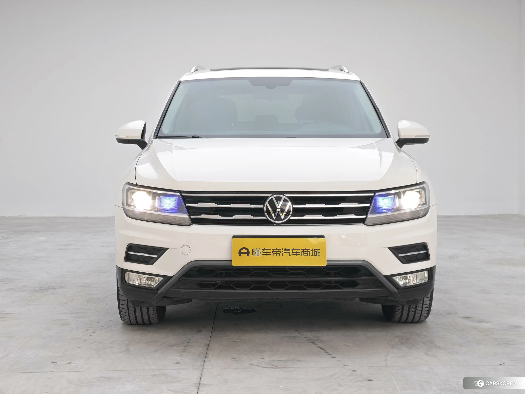 Volkswagen Tiguan L 2020 Белый из Китая, фото 2