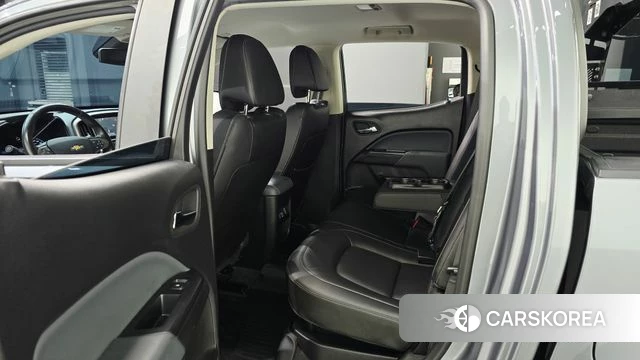 Chevrolet (GM Daewoo) Real New Colorado 2021 Серебристо-серый из Кореи, фото 2