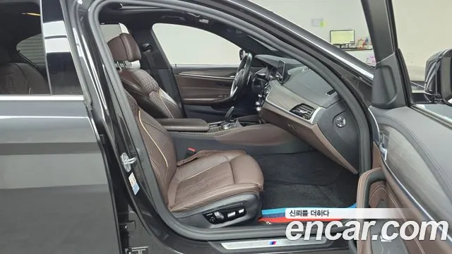 BMW 5 Series (G30) id 2690170 из Кореи 2