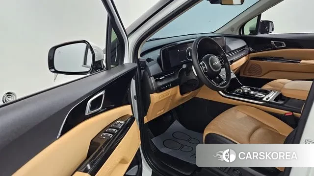 Kia Carnival 4th generation 2023 Белый из Кореи, фото 2