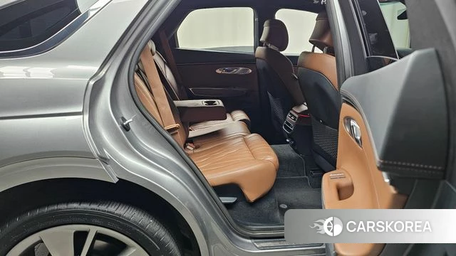Genesis GV70 2021 Серебристо-серый из Кореи, фото 2