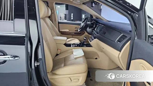 Kia All New Carnival 2018 Черный из Кореи, фото 2