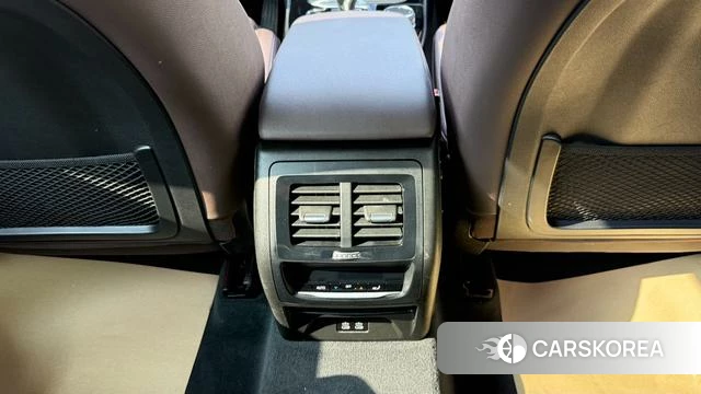 BMW X3 2021 Черный из Китая, фото 2