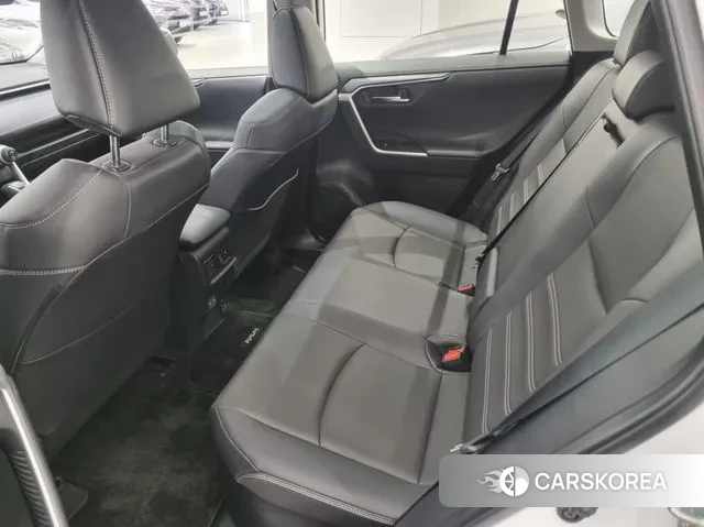 Toyota RAV4 5th Generation 2025 Белый из Кореи, фото 2