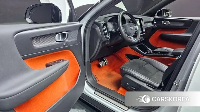 Volvo XC40 2020 Белый из Кореи, фото 2