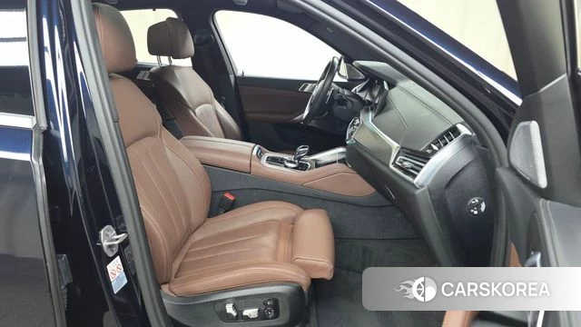 BMW X6 (G06) 2021 Черный из Кореи, фото 2