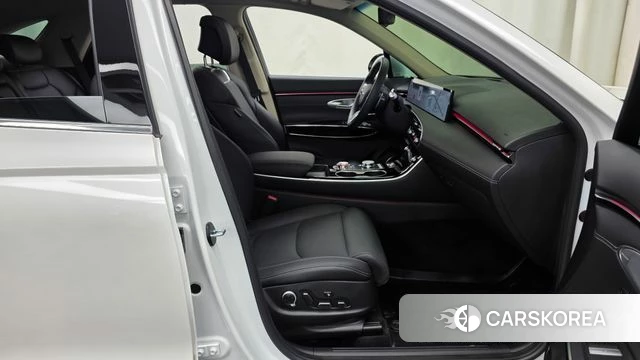 Genesis GV70 2025 Белый из Кореи, фото 2