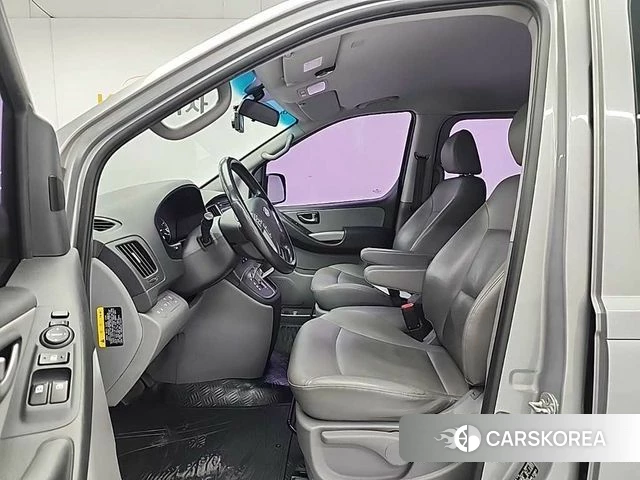 Hyundai The New Grand Starex 2018 Серебряный из Кореи, фото 2