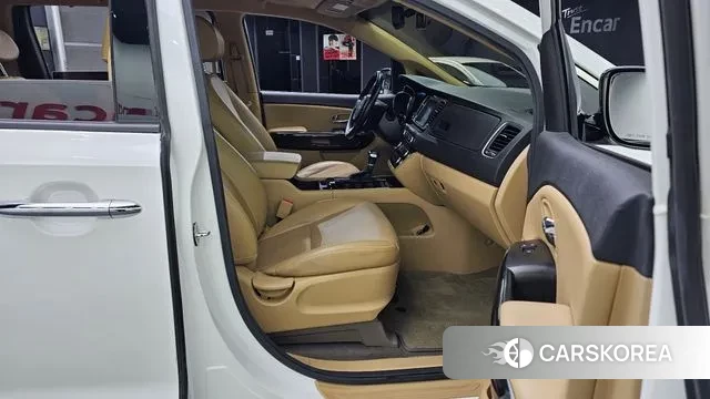 Kia All New Carnival 2018 Белый из Кореи, фото 2