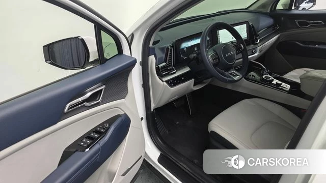 Kia Sportage 5th Generation 2023 Белый из Кореи, фото 2